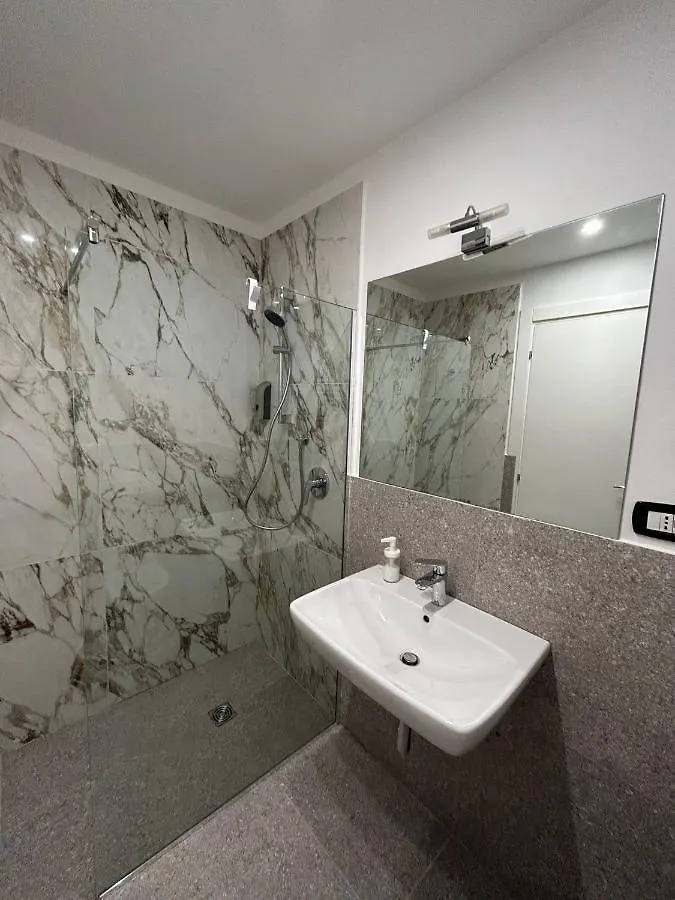 Bed & Breakfast La Suite Del Centro Storico Naples Italy